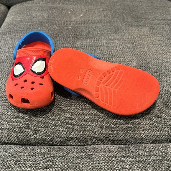 SPIDER-MAN Crocs size 13 ( crocs Size 13) - Picture 5 of 5